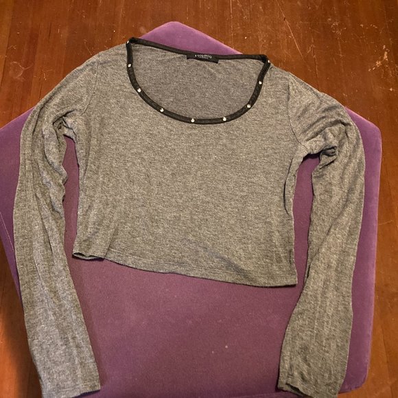 Solemio gray long-sleeve crop top (Large) - Picture 1 of 4